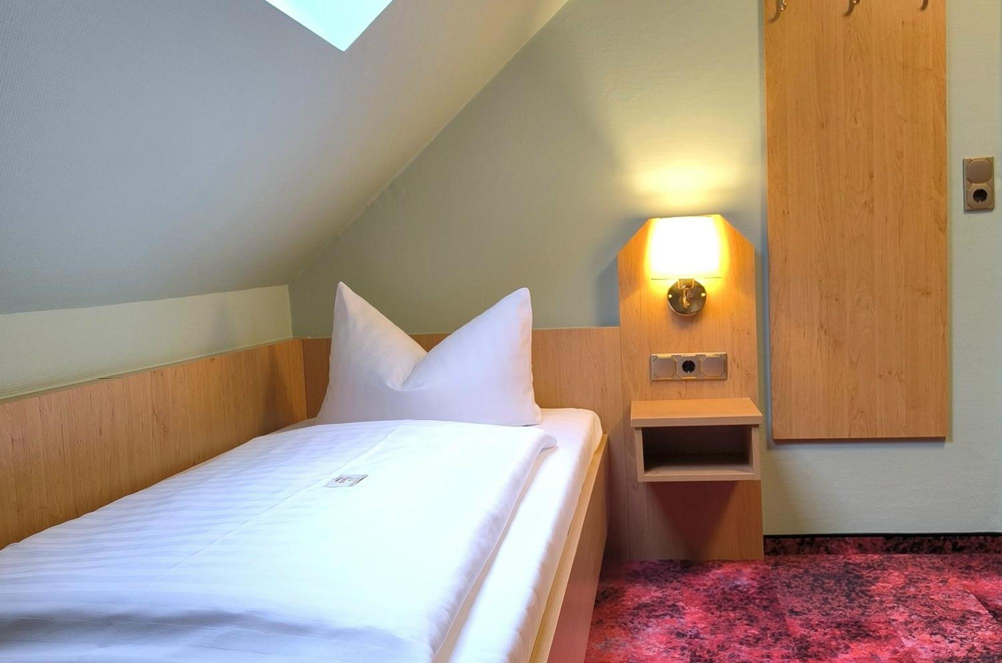 Hotel Burgas Stassfurt Exteriér fotografie